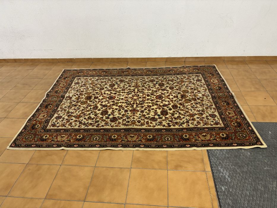 Tapete tipo arraiolos