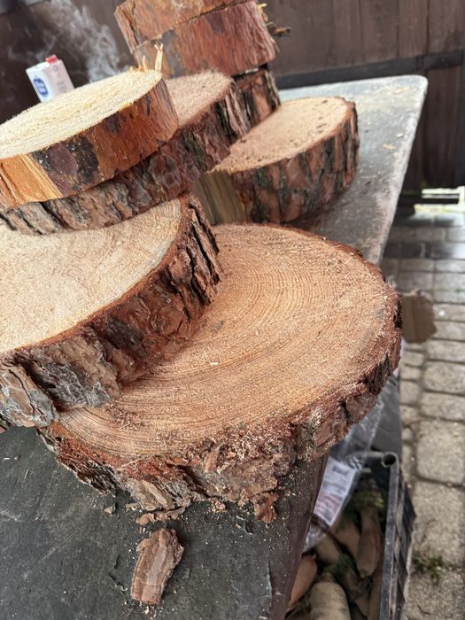 Drewniane plastry do dekoracji