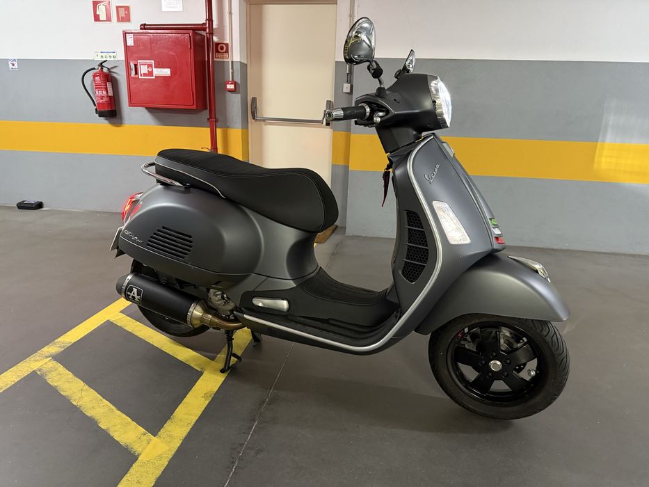 Vespa GTS 300 Super Sport - RESERVADA