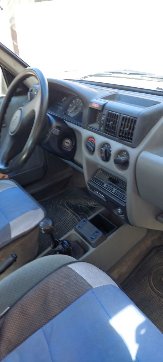 Carro Opel Corsa de 1991