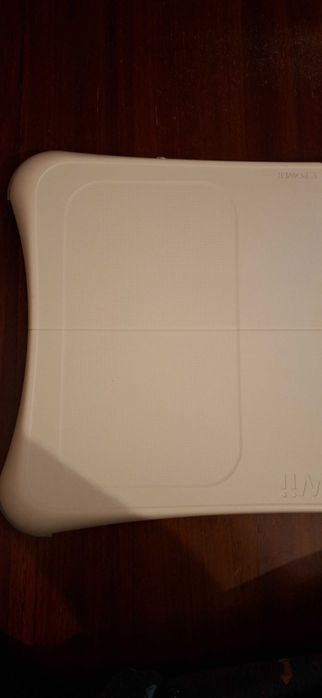Wii Balance Board + Wii Fit in very good overall condition64284464074883121