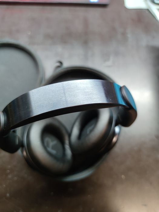 Навушники Anker Soundcore Q45 з мікрофоном.