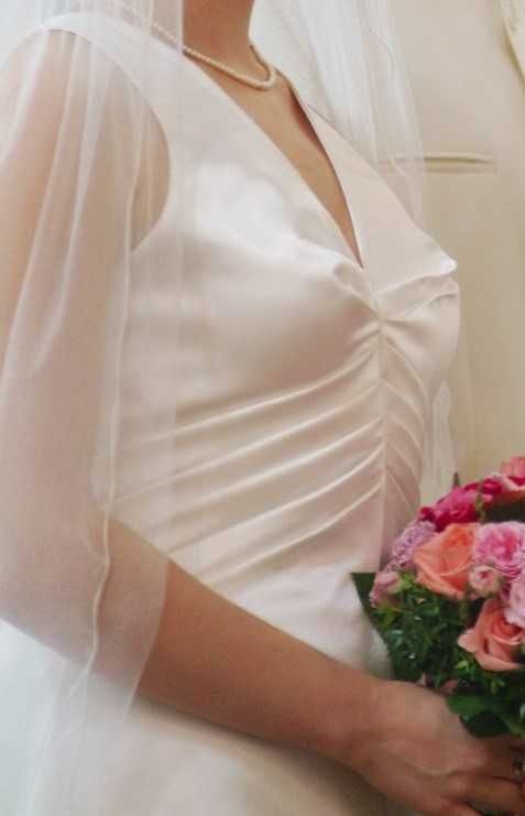suknia ślubna z trenem rozmiar S szyta na miarę