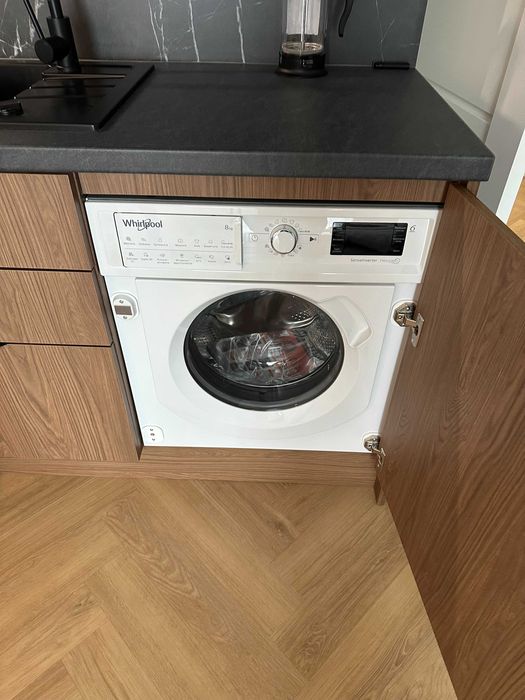 Nowa przytulna kawalerka plus duży balkon -  ul. Hallera 204