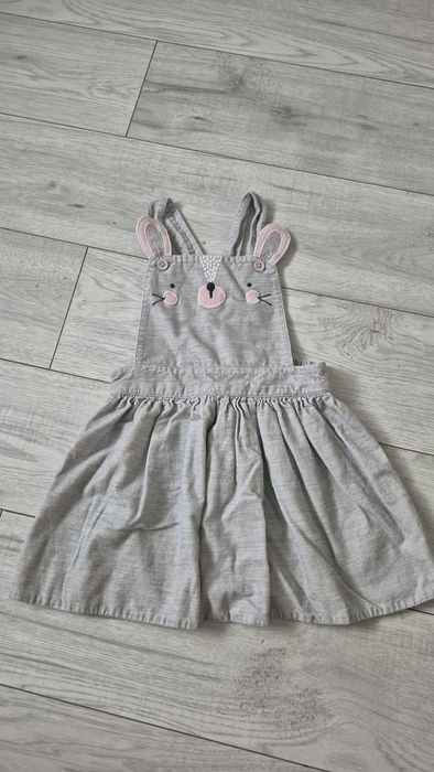 Śliczna szara sukienka na szelkach, Myszka, TU, r 86/92