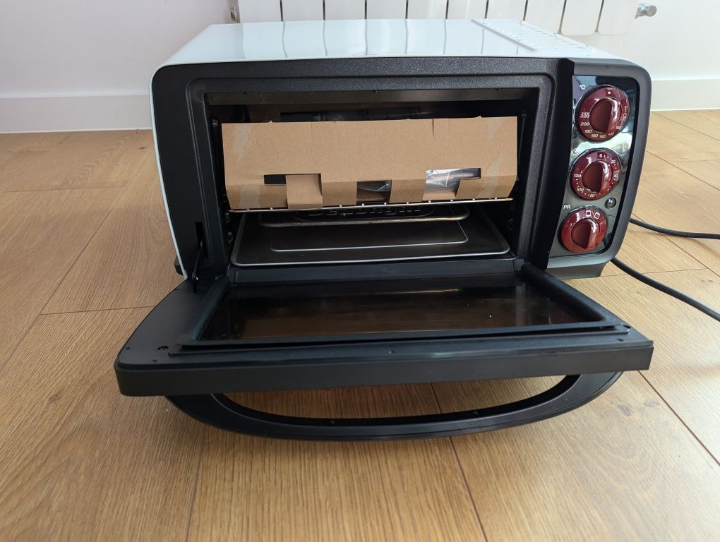Piekarnik elektryczny De'Longhi Sfornatutto -nowy