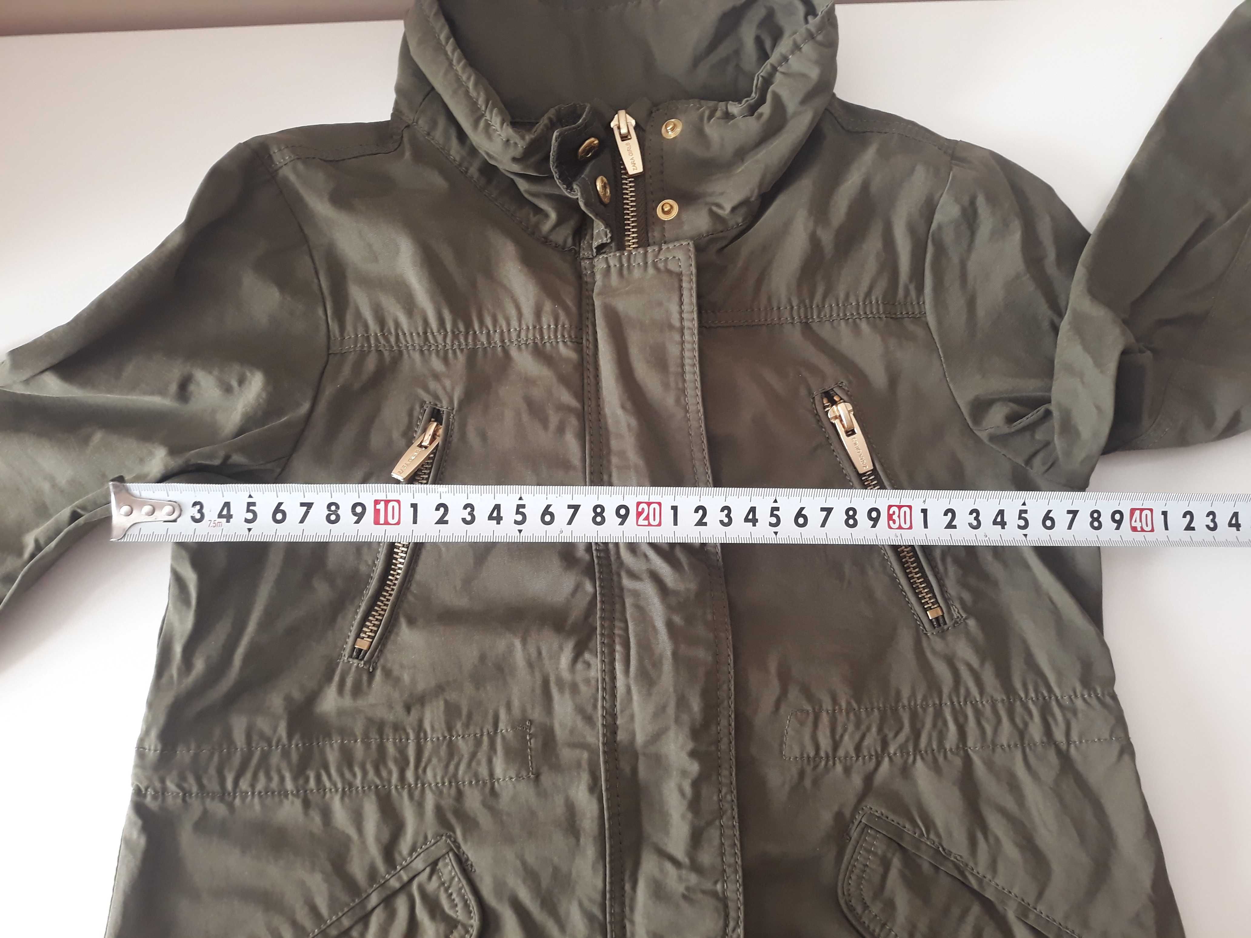 Kurteczka  parka ZARA rozmiar 122 , wiosna-lato. Kurtka khaki 6-7 lat