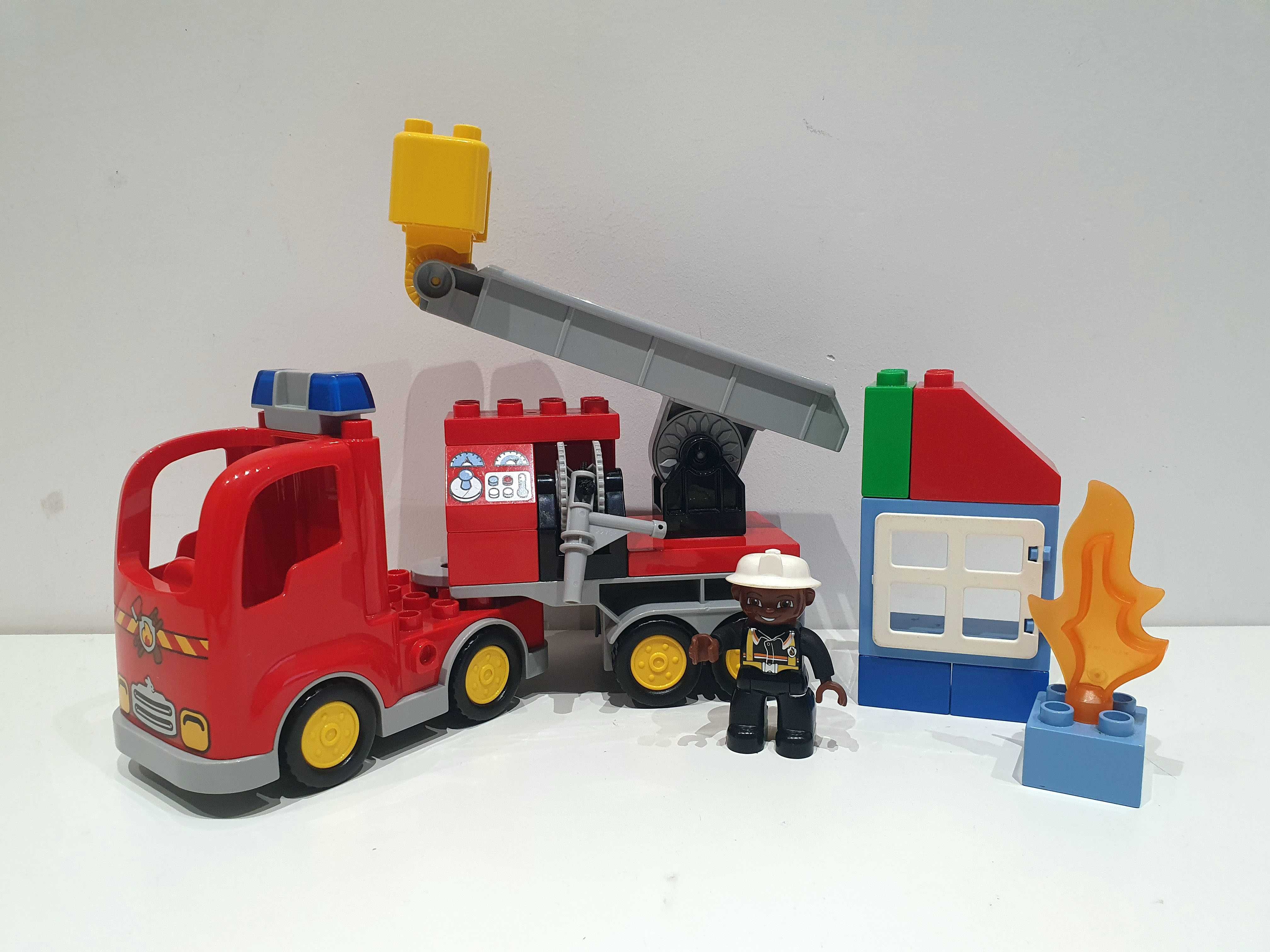 Lego DUPLO 10592 wóz strażacki straż pożarna wąż ogień klocki