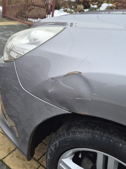 Subaru Legacy 2.0i benzyna automat cvt,  lekko uszkodzony