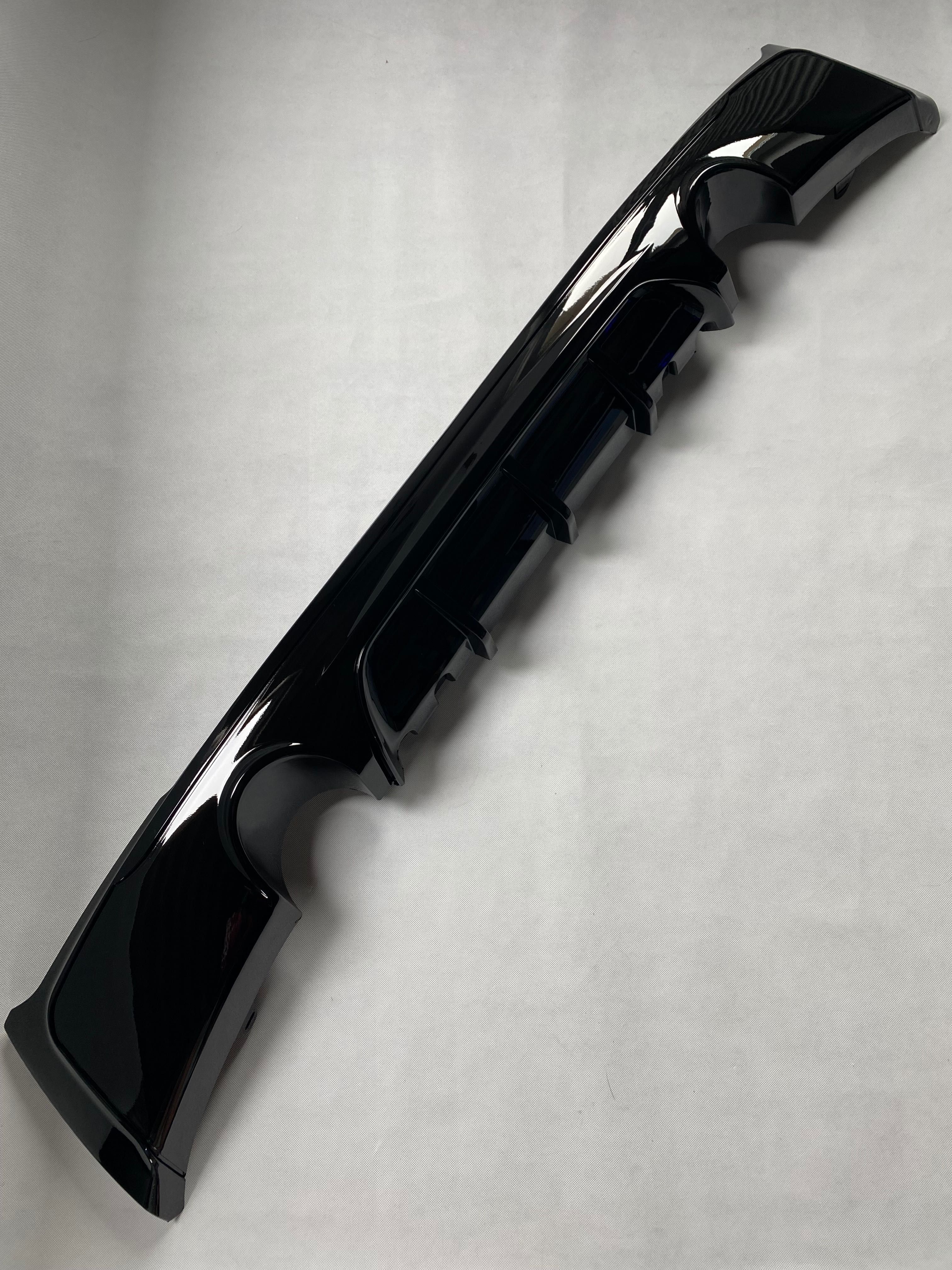 Dyfuzor Dokładka Spoiler BMW F22 F23 CZARNY POŁYSK / CARBON