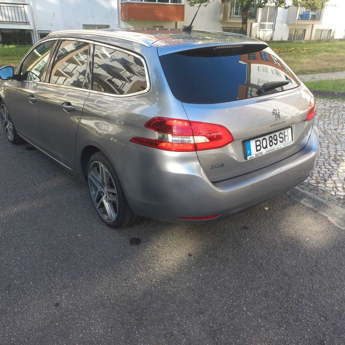 Peugeot 308 Peugeot 308 II SW 1.6 BlueHDi 120 Allure - 16