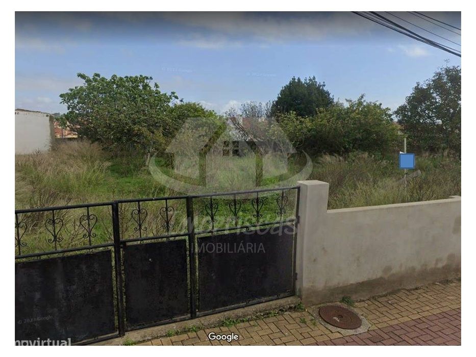 Terreno com 713 m² localizado no Casal da Choca em Porto Salvo