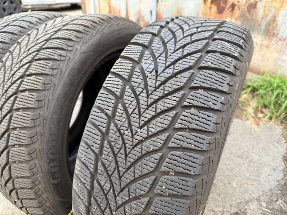 Продам Goodyear UltraGrip Ice 2 205/55 R16