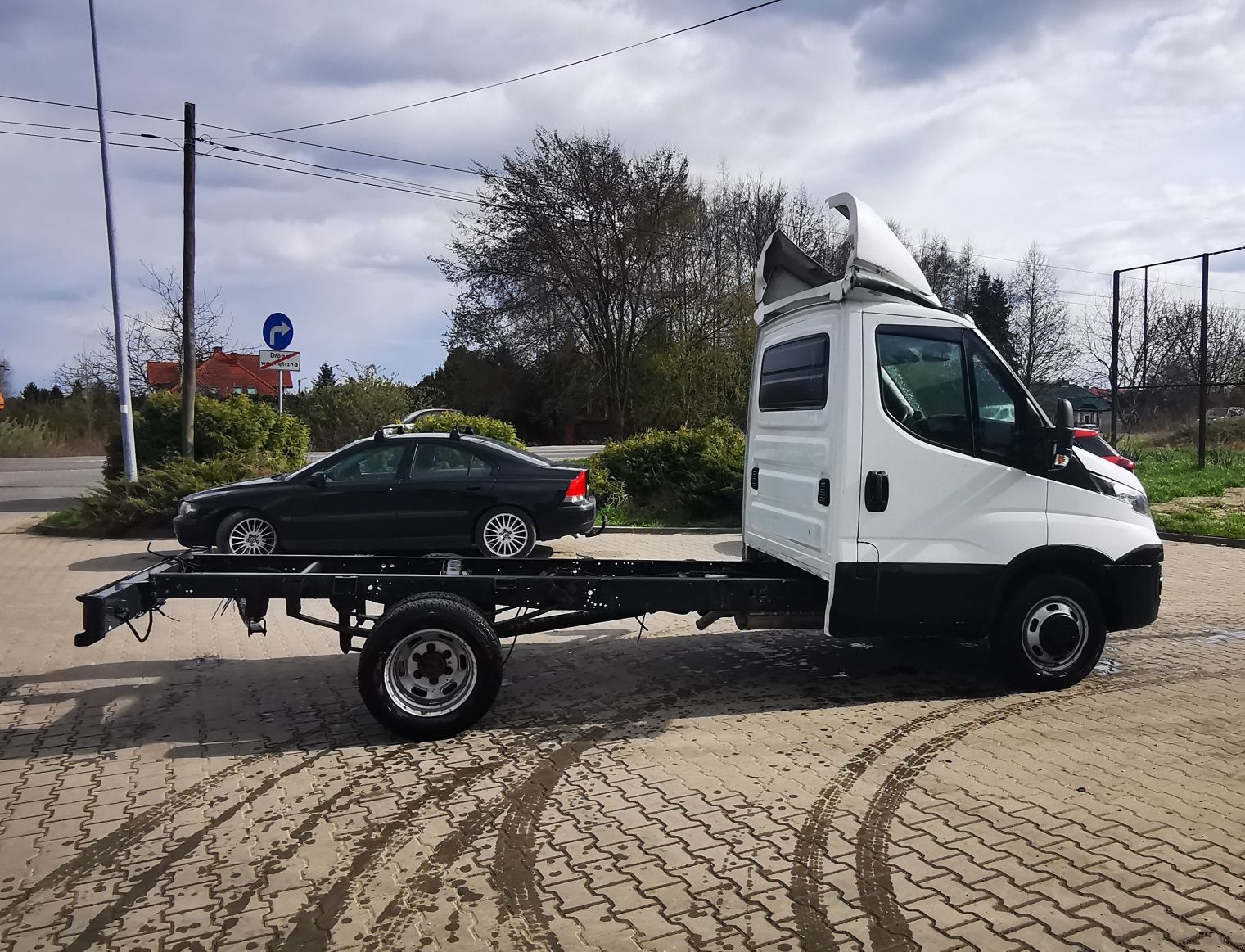Iveco Daily 35c15 2.3 Hpi rama wywrotka chłodnia klima salon  bliźniak