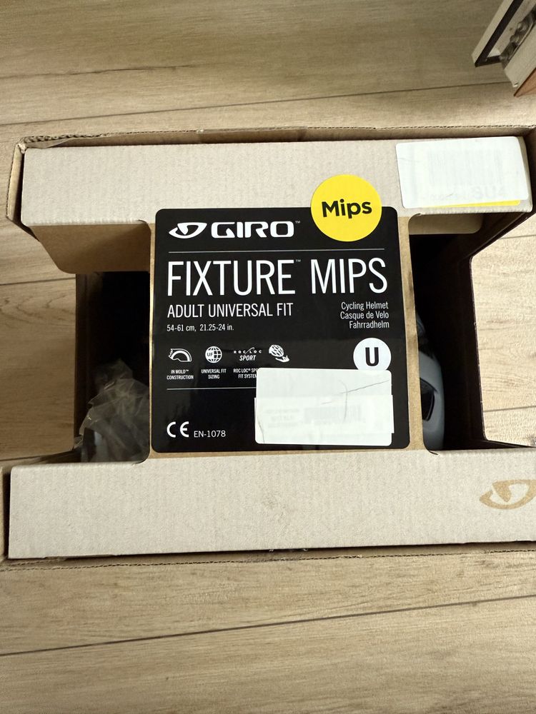Giro fixture MIPS 54-61 M L XL