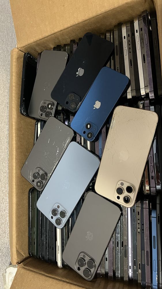 Лот оригінальних корпусів iPhone (б/в), моделі 11 – 14 Pro Max
