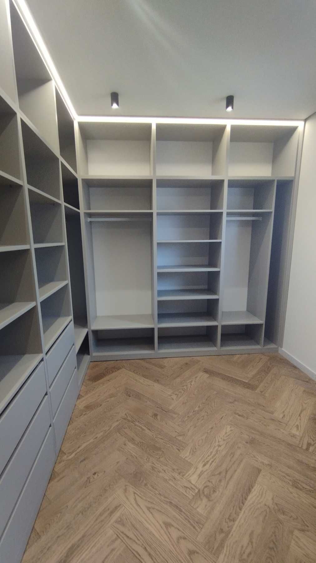 Продається котедж, вул. Тернопільська
Код: 24930