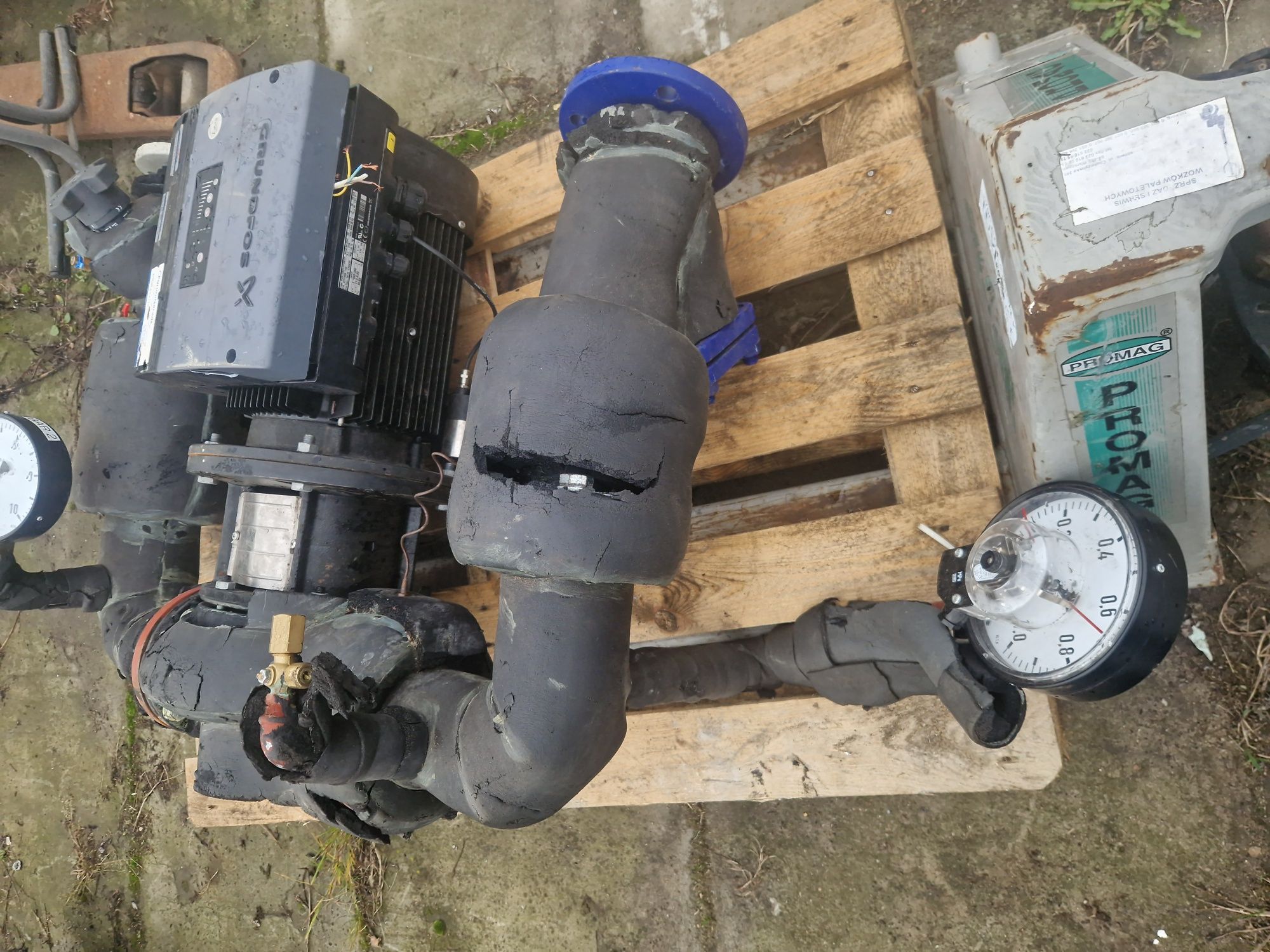 Pompa grundfos 5.5 kw z falownikiem 49m3 typ MGE132SC2-FF265-D1