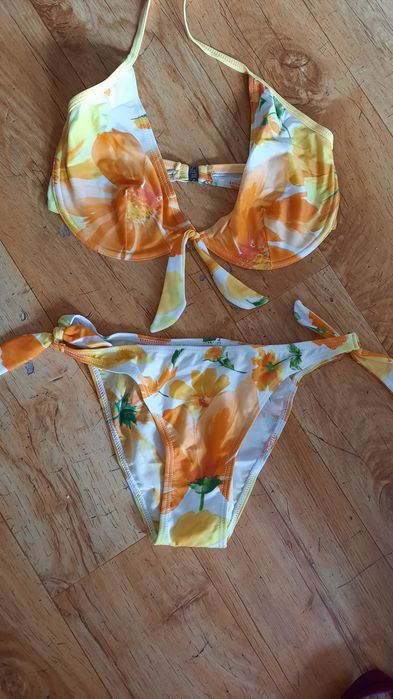 Kostiumy kąpielowe bikini plażowe,sportowe jedo i dwu częściowe,r.M/L