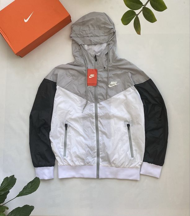 Nike вітровка
