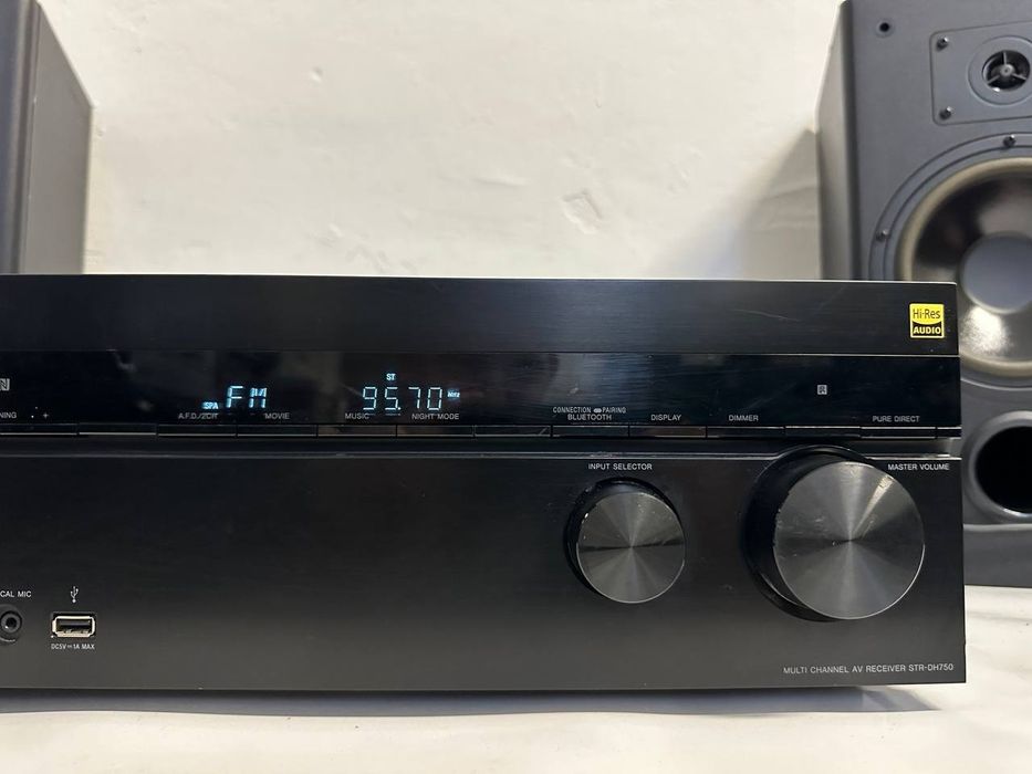 7.1 Amplituner Sony STR-DH750 , Bluetooth, HDMI, ARC,4K, 3D, 7*120