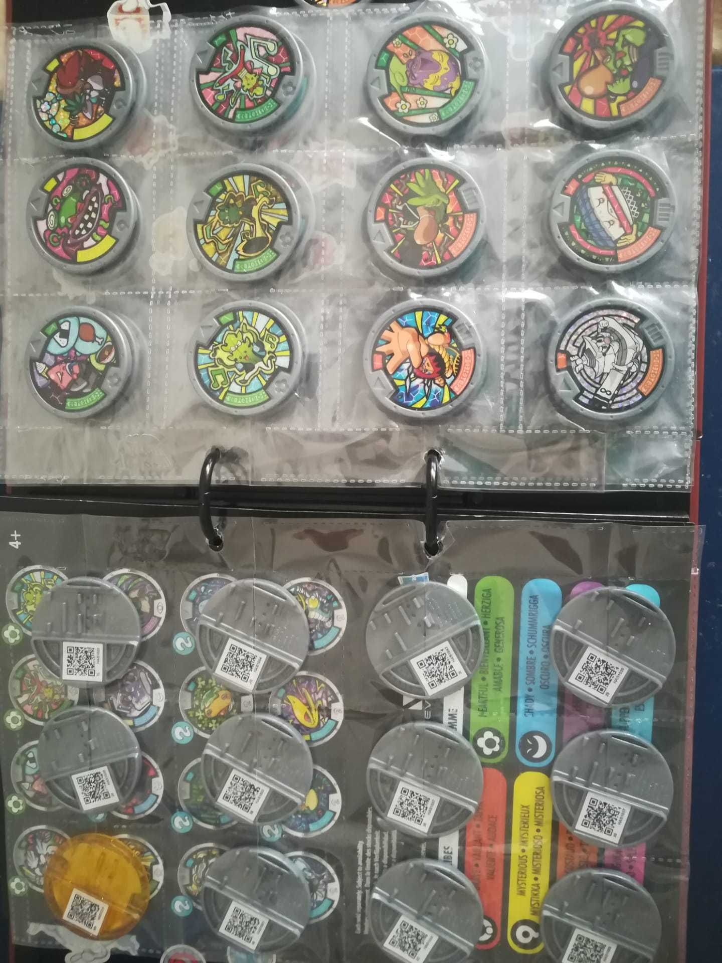 Vendo livro Yo-kai-Watch + Relogios (com 50 chapas)