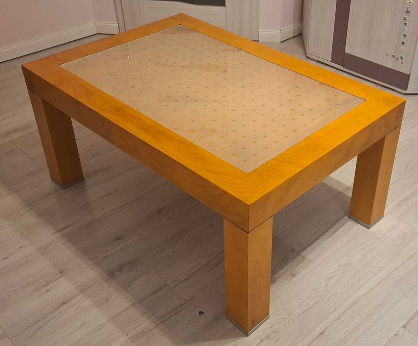 Ława drewniana ze szklanym blatem