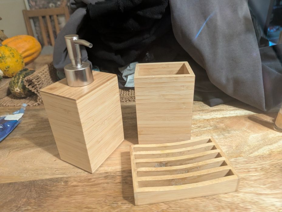 Zestaw akcesoriów do łazienki Ikea bambusowe