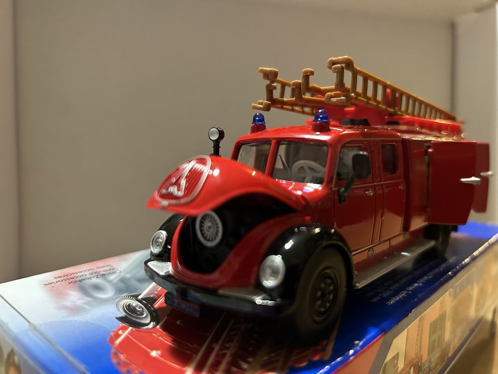 Model straży pożarnej Siku 4115 Magirus 1/50