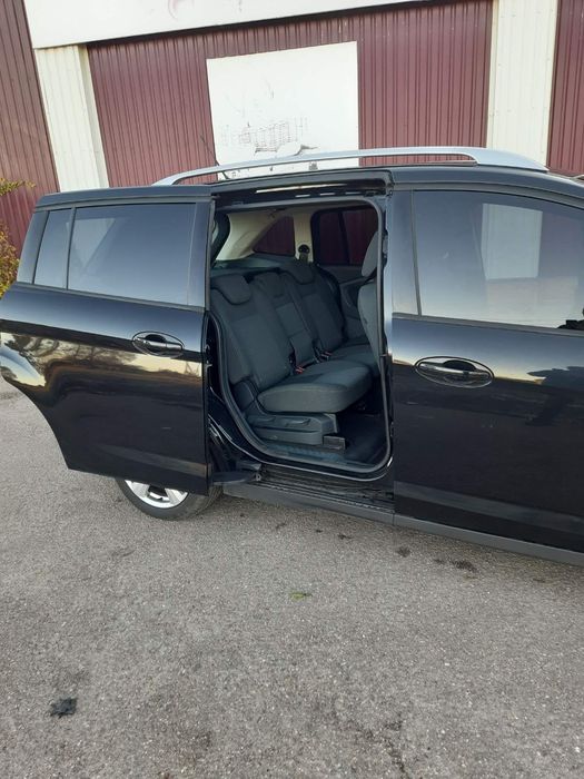 Продам Ford Grand C-max