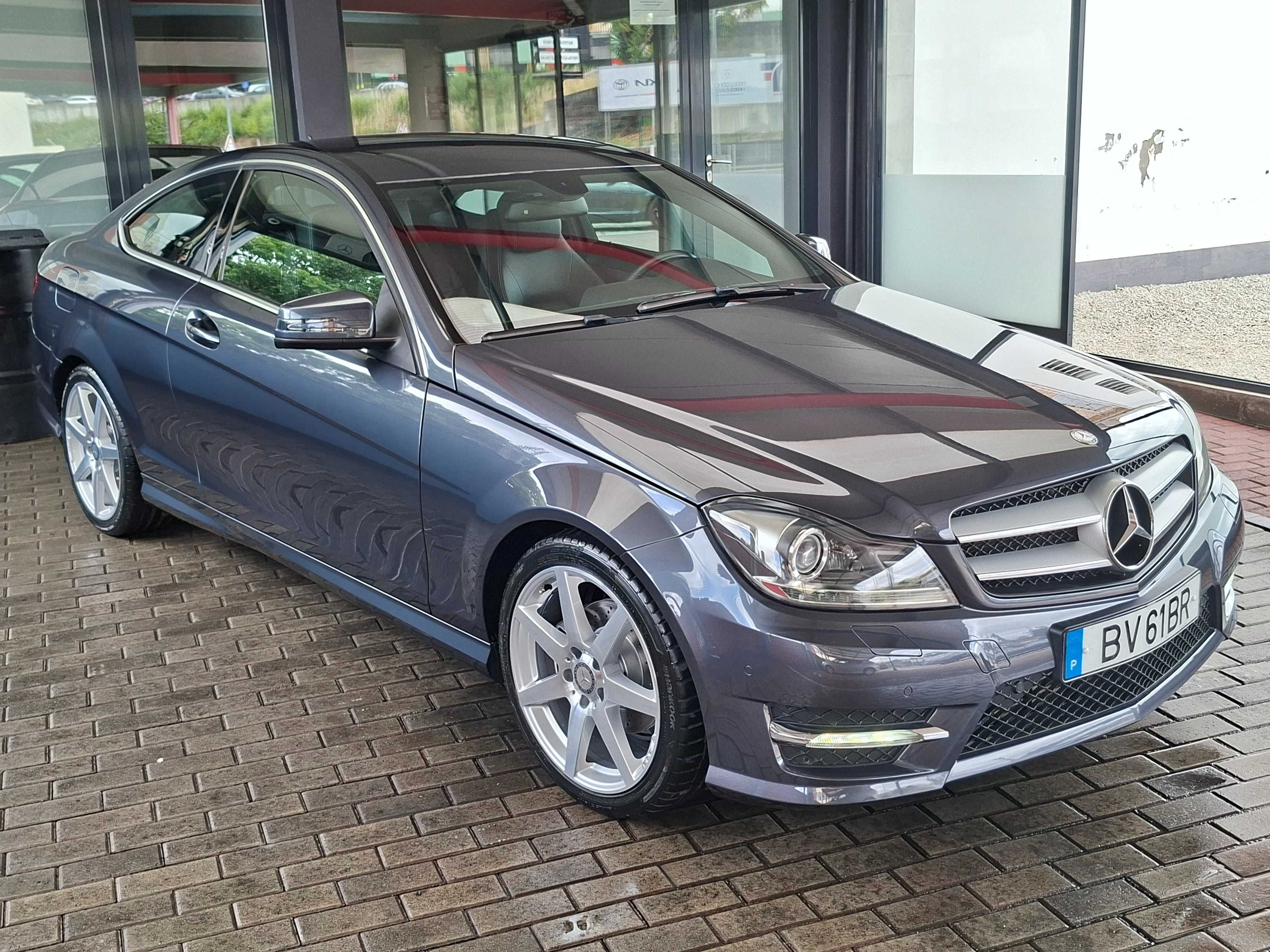 Mercedes-Benz C 180 CGI  AMG