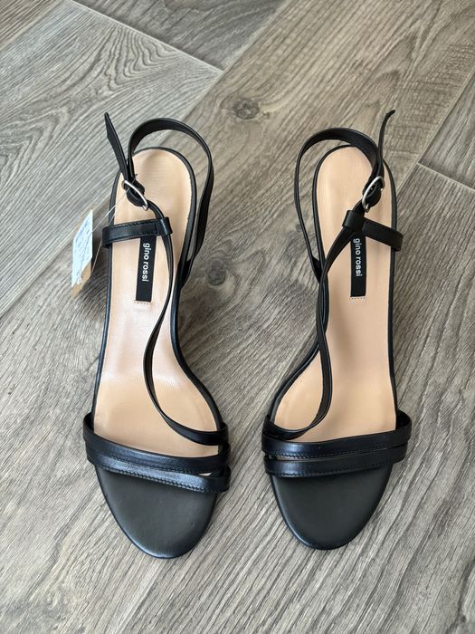 Босоніжки Gino Rossi