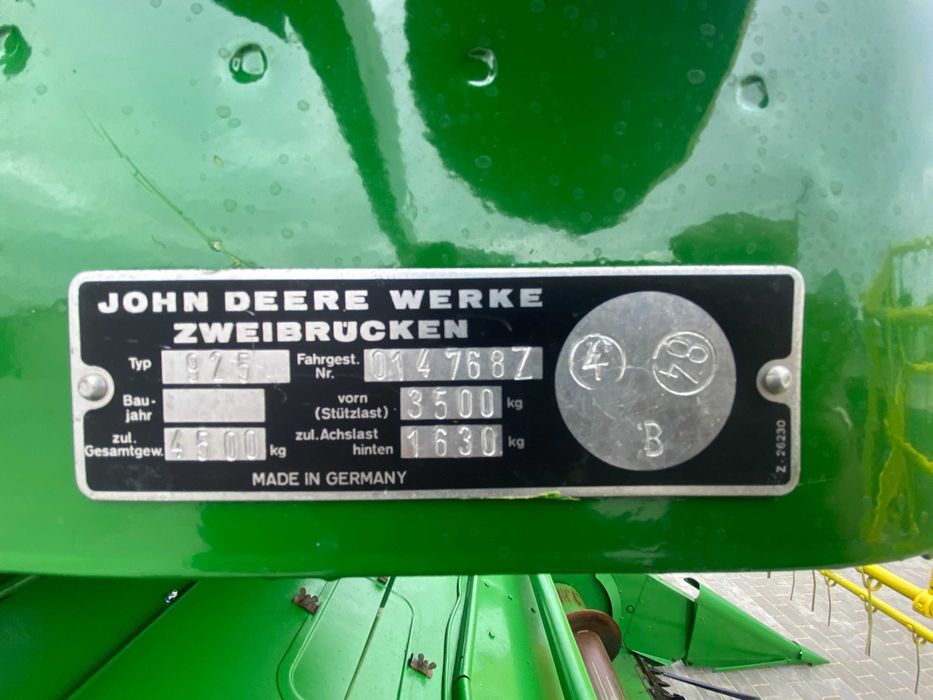 комбайн John Deere 925