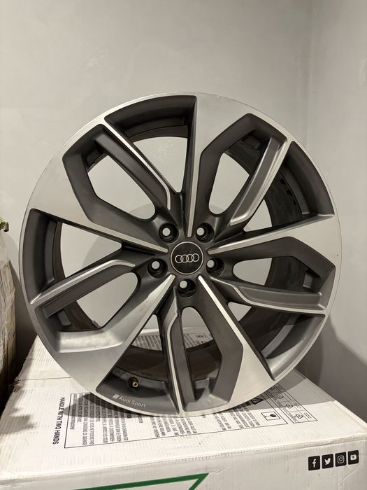 Оригінальні диски Audi e-tron, A6, A8, Q5, Q7 5x112 R20. 4KE601025