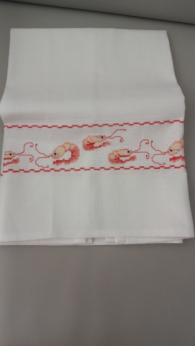 Pano cozinha novos bordados à mão