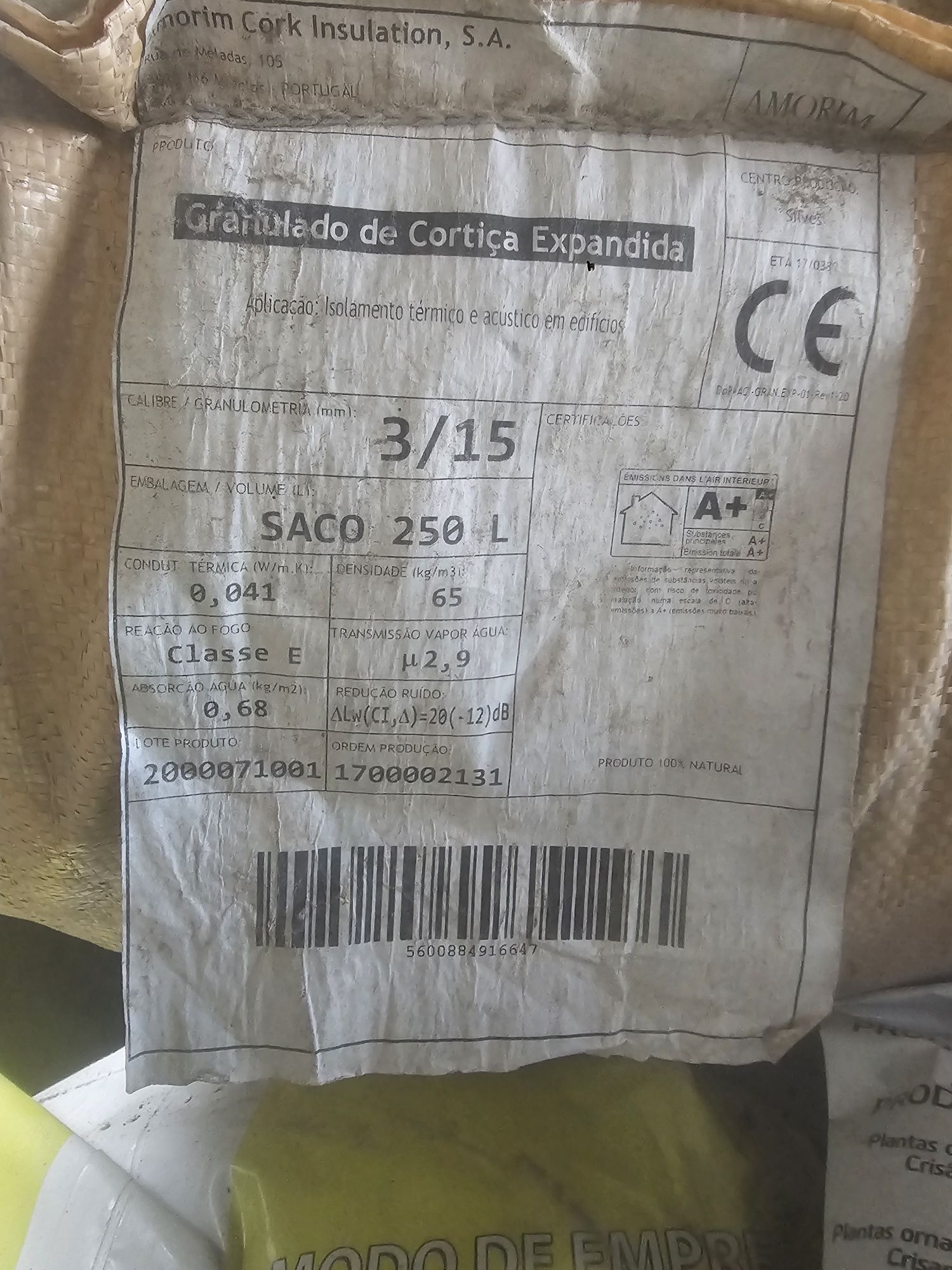 Granulado de cortiça expandida