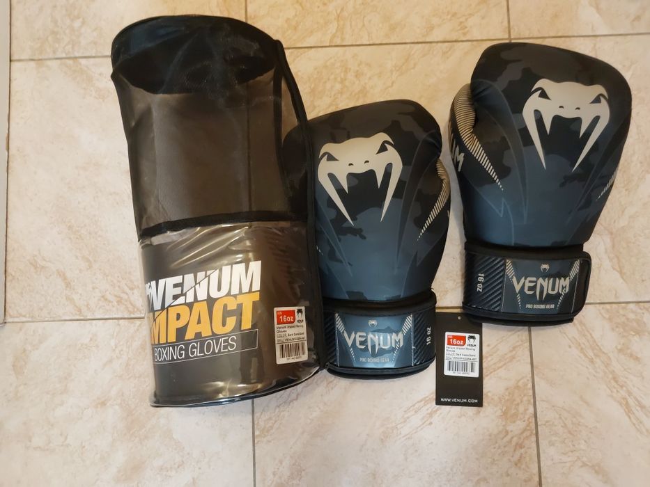 Rękawice bokserskie Venum Impact