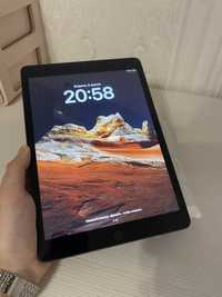 Ipad 10.2 2020 (7 покоління) 32 gb Ідеал з новим чохлом