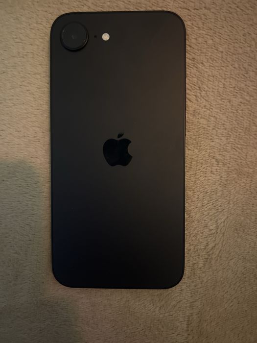 iPhone 16e - 128GB Novo