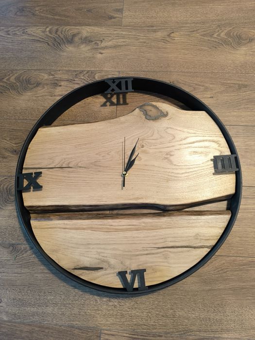 Drewniany zegar ścienny loft / industrialny – ręcznie wykonany