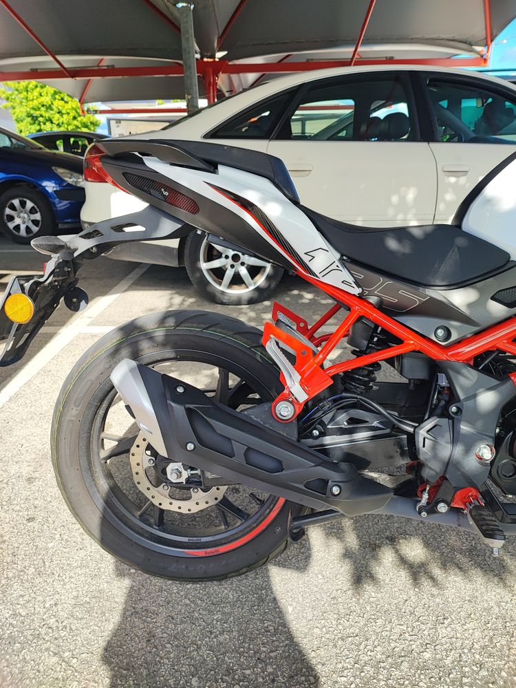 Mota Benelli bn125