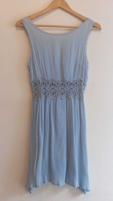 Vestido azul bordado