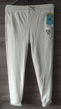 Spodnie dresowe M sara - L/XL