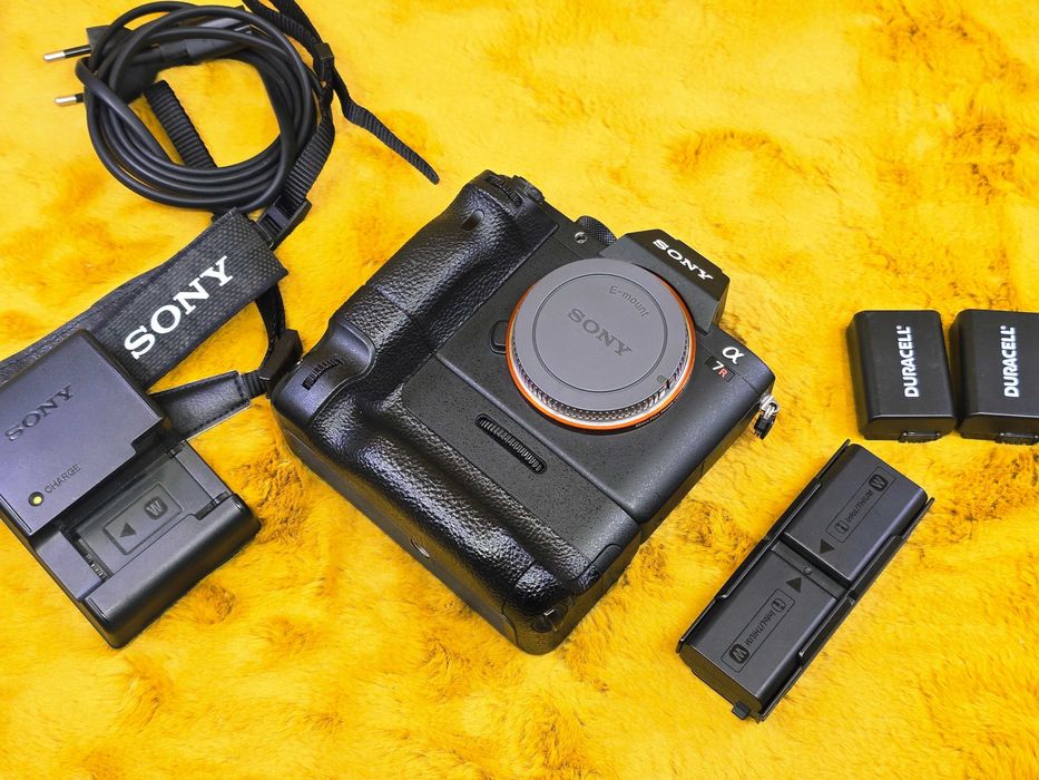 !ТОП-СТАН! Професійна камера SONY a7R II 4K body --9154 кадрів--