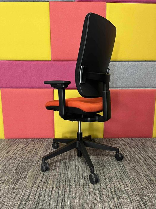 Fotel biurowy obrotowy Steelcase 32 Seconds okazja!