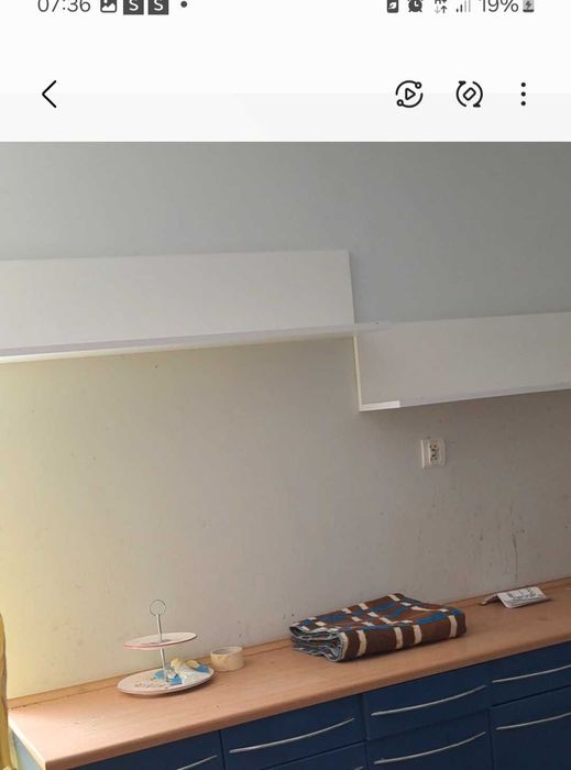 Pólka do łazienki lub pokoju szafka wiszaca