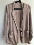 Blazer acetinado, estilo largo