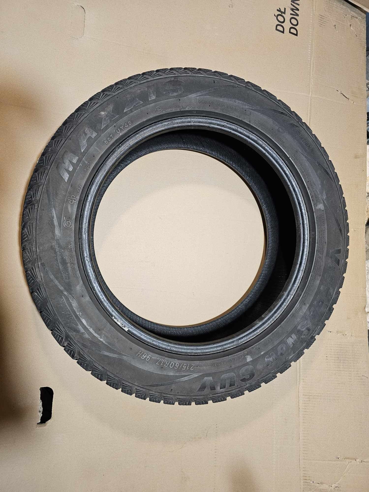 Opony 215/60R17 victrasnow