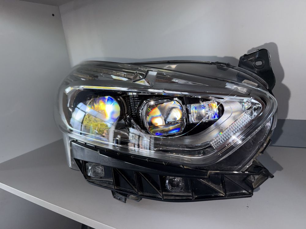 Ford S Max Galxy lampa reflektor full led em2b13w029eh