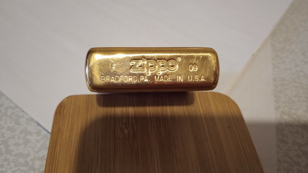 Зажигалка бензиновая ZIPPO.